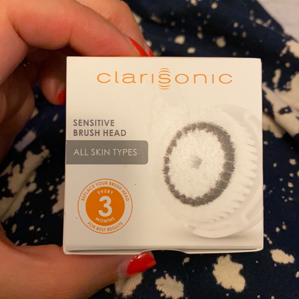 Clarisonic sensitive brush head